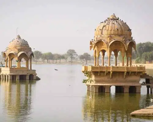 Gadsisar Lake 